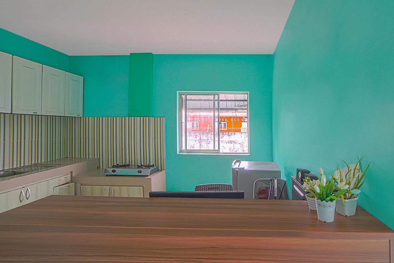 Oyo 90637 Rumah Ni Karo Medan Extérieur photo